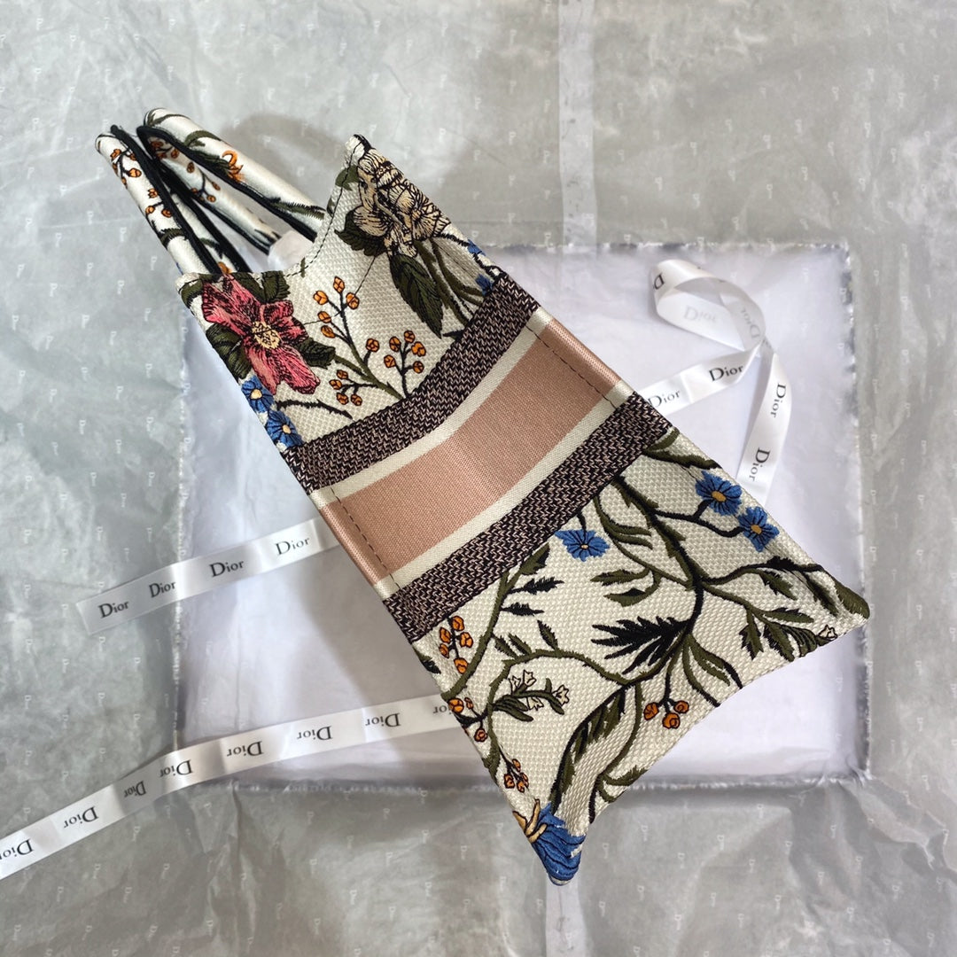 MEDIUM BOOK TOTE BAG 36 IN BEIGE COTTON WITH MULTICOLOR EMBROIDERY