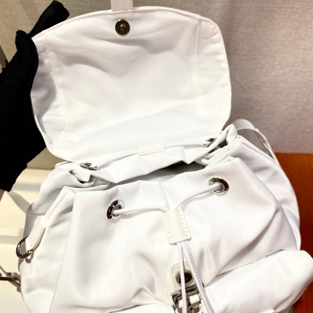 PRADA BACKPACK 32 IN WHITE PARACHUTE FABRIC