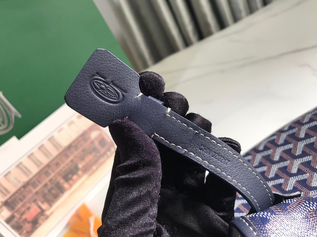 CHIEN GRIS BAG 33 IN NAVY BLUE GOYARDINE CANVAS AND TAN CALFSKIN TRIM