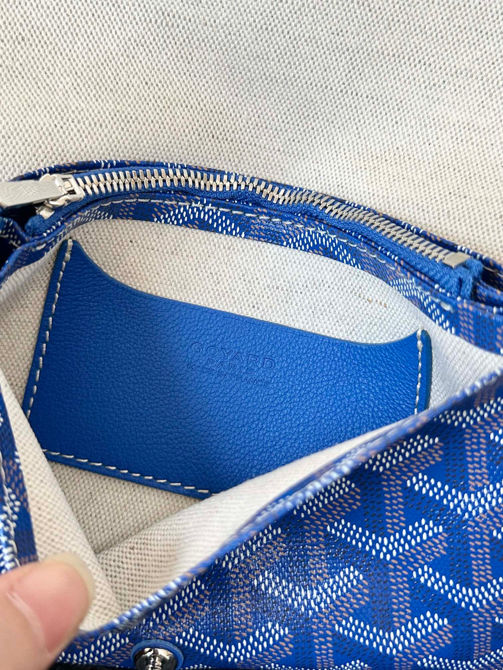 PLUMET POCKET WALLET 20 IN SAPPHIRE BLUE GOYARDINE CANVAS AND LAMBSKIN TRIM