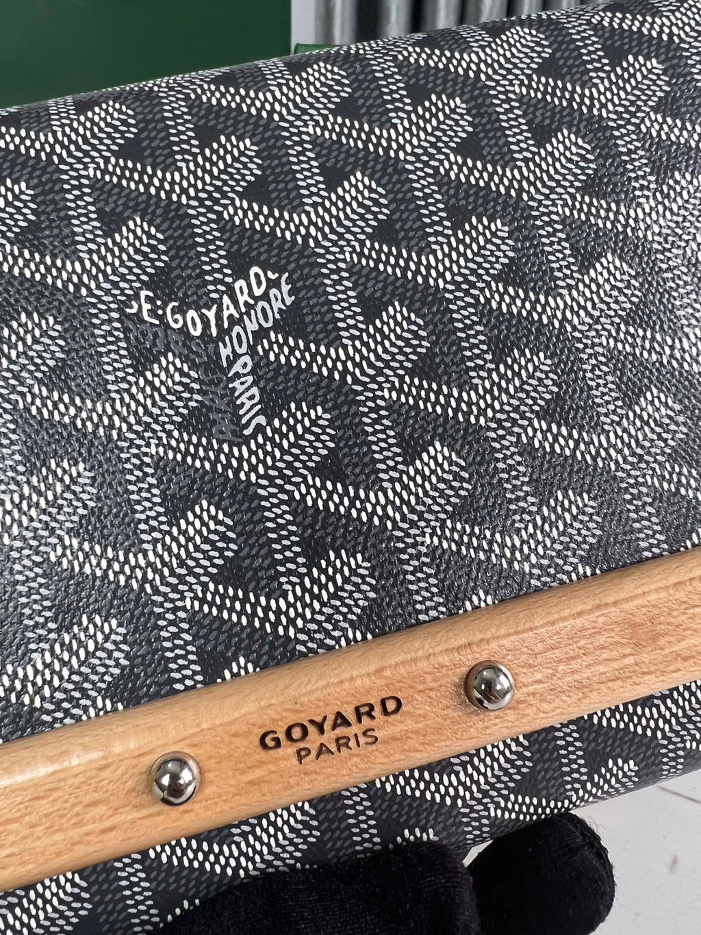 MONTE-CARLO PM CLUTCH 25 IN GRAY GOYARDINE CANVAS