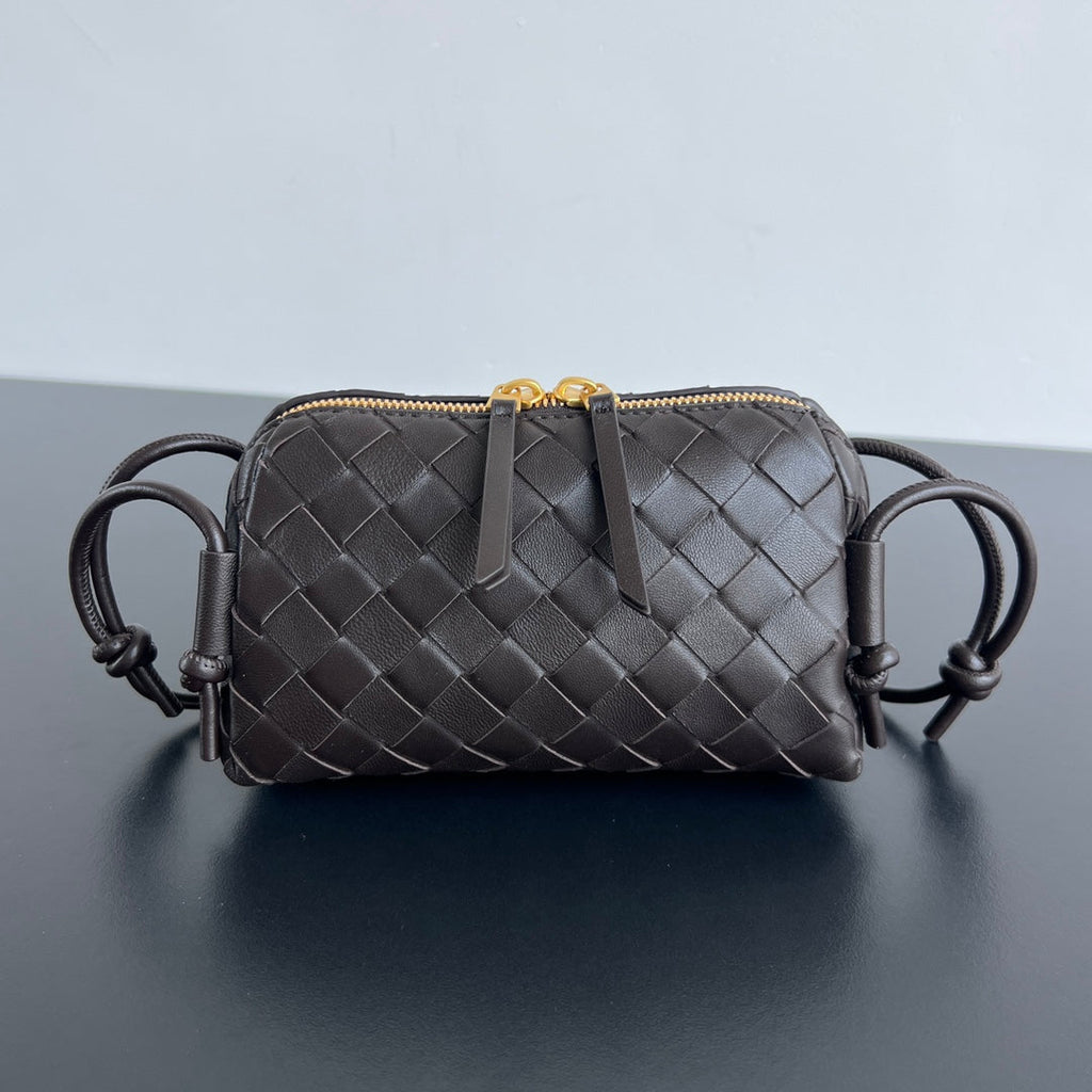 CONCERT POUCH 18 IN FONDANT LAMBSKIN