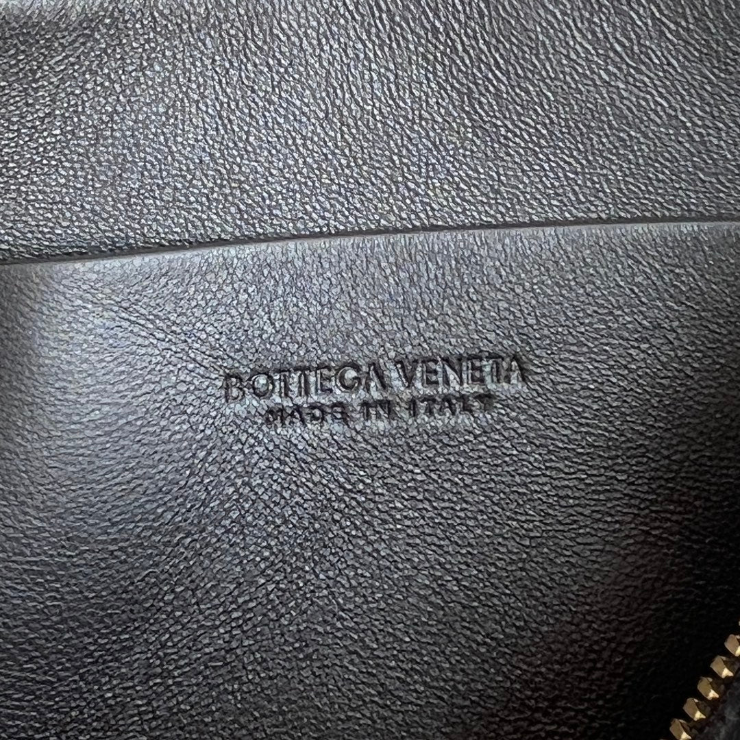 CONCERT POUCH 18 IN BLACK LAMBSKIN