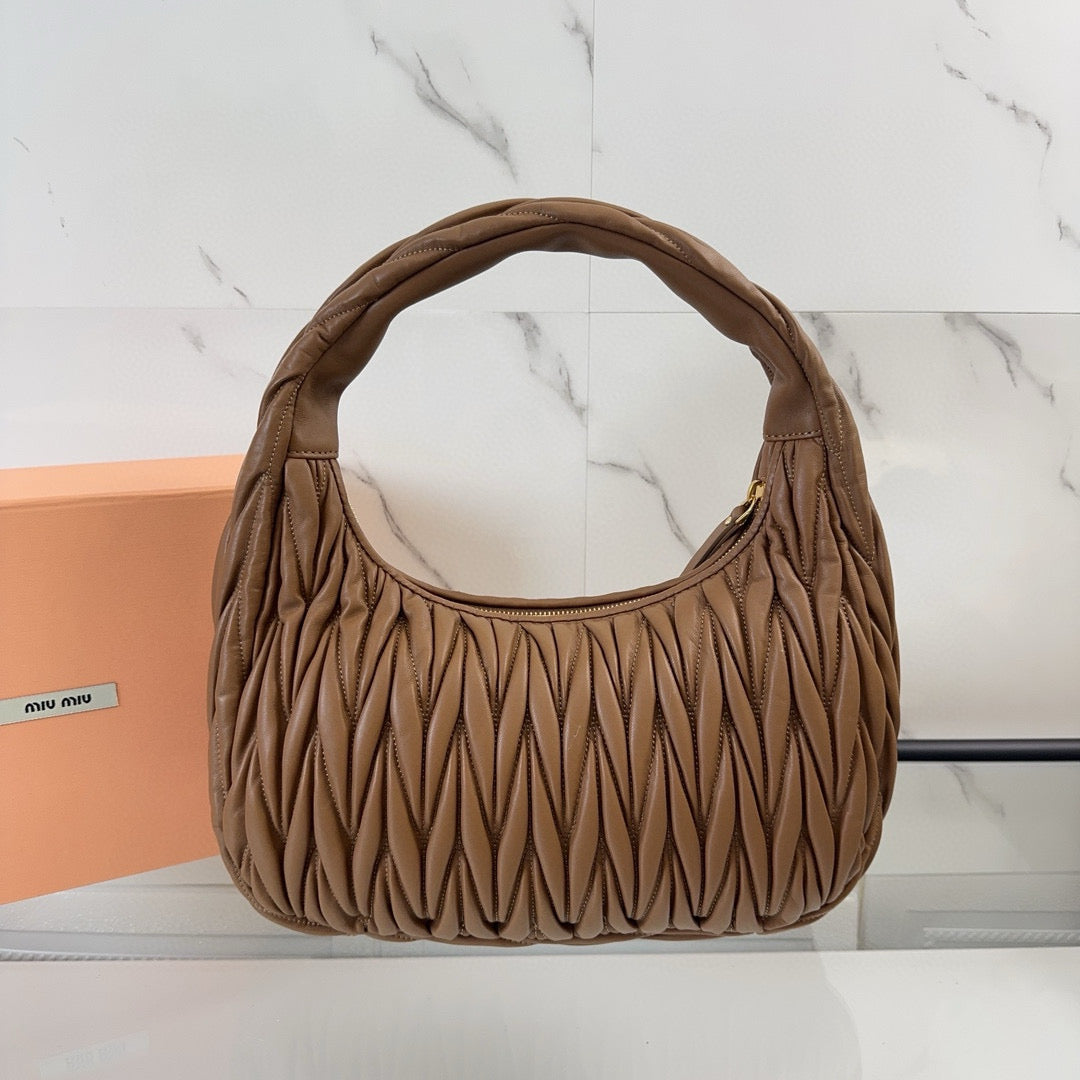 WANDER MATELASSE 29 BAG IN BROWN LAMBSKIN