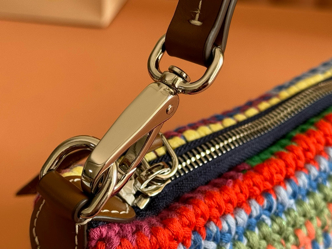 CROCHET TOTE BAG 25 IN MULTICOLORED WOVEN RAFFIA