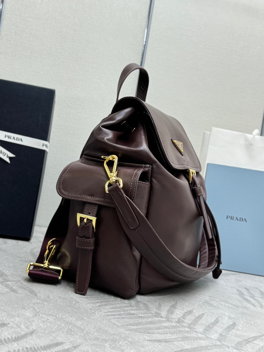 PRADA 25S EXPLORE MEDIUM BACKPACK 29 IN SIENNA CALFSKIN GOLD HARDWRE