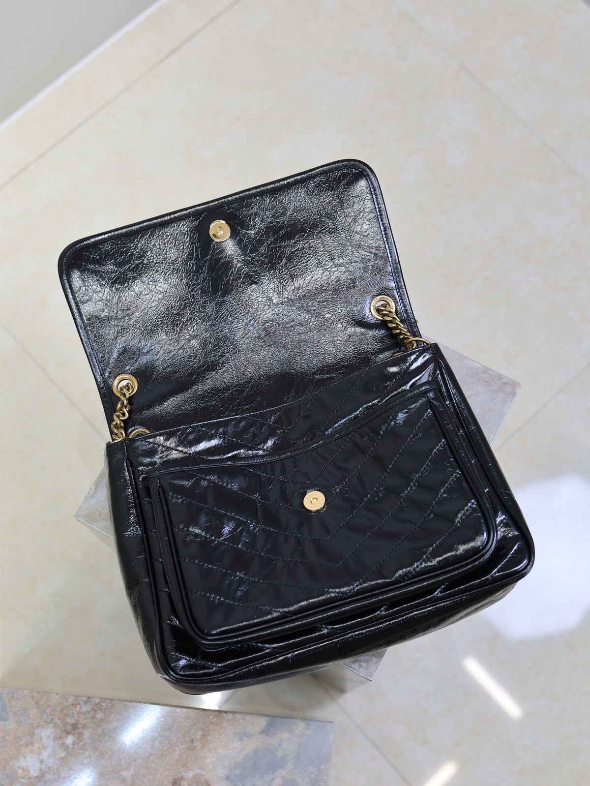 YSL 25S NIKI GM BAG 32 IN BLACK GLOSSY CALFSKIN GOLD HARDWRE
