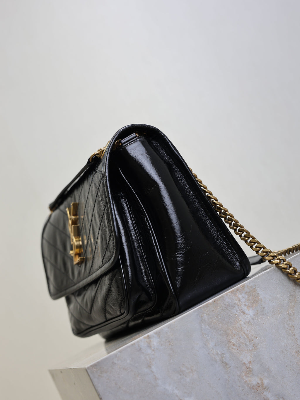YSL 25S NIKI MM BAG 28 IN BLACK GLOSSY CALFSKIN GOLD HARDWARE