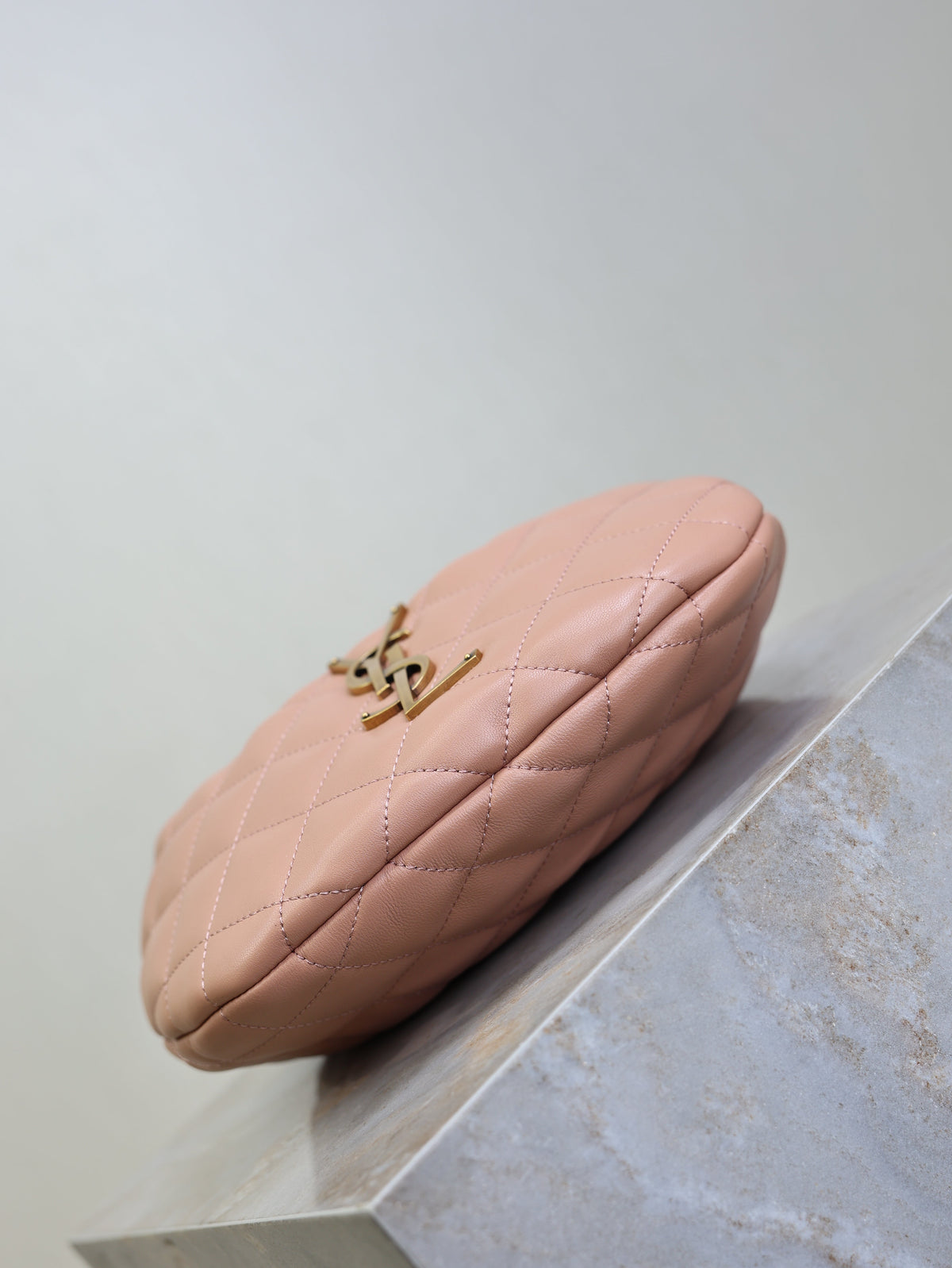 YSL 25S ICARINO 17 IN HORTENSIA QUILTED CALFSKIN GOLD HARDWRE