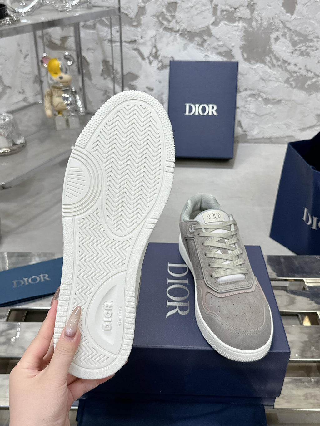 DIOR 25S B27 UPTOWN LOW-TOP SNEAKERS IN GREY CALFSKIN STYLE 6