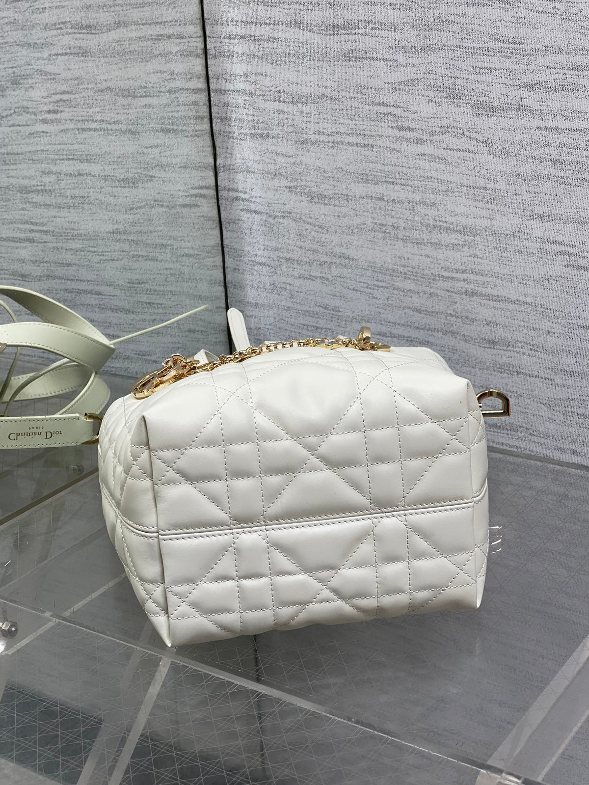 DIOR 25S TOUJOURS VERTICAL TOTE BAG 18 IN IVORY CALFSKIN WITH CHARM BRACELET STRAP