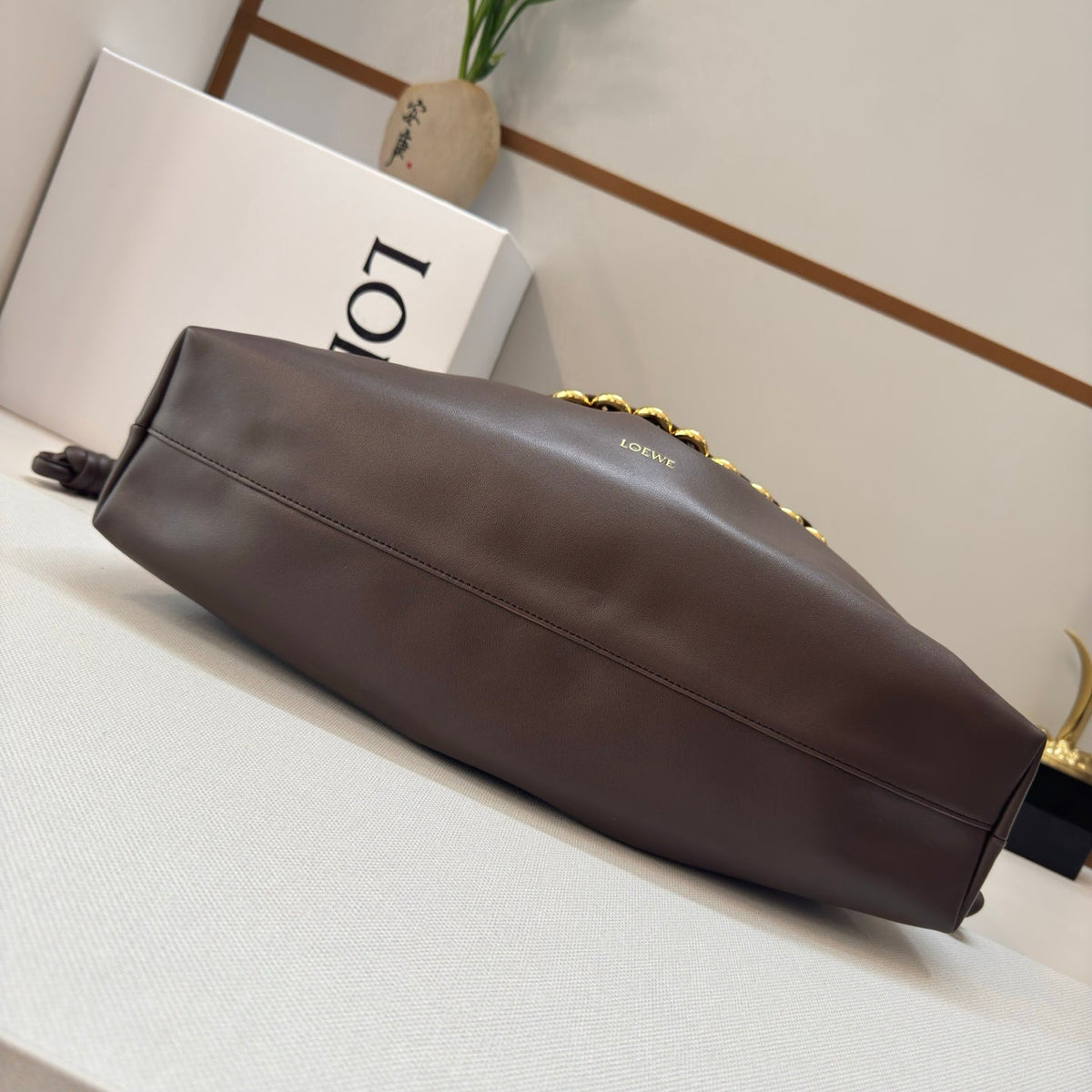 LOEWE 25S FLAMENCO PURSE 41 IN DARK BROWN NAPPA LEATHER GOLD HARDWARE