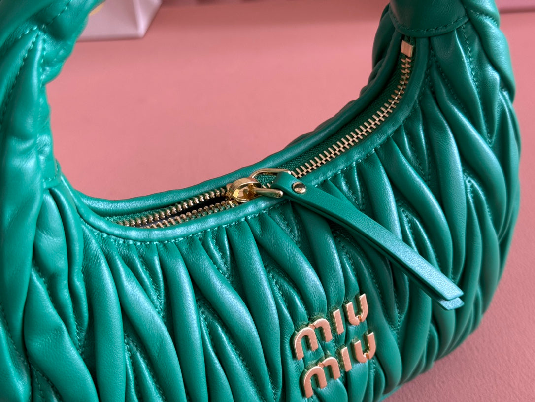 WANDER MATELASSÉ HANDBAG 23 IN PINE GREEN LAMBSKIN