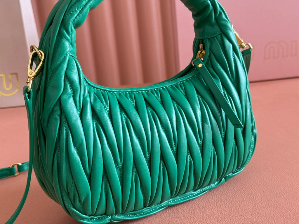 WANDER MATELASSÉ HANDBAG 23 IN PINE GREEN LAMBSKIN