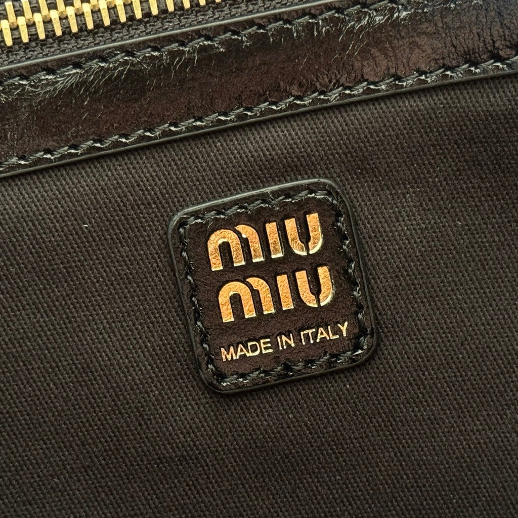 MIUMIU 26S IVY 40 TOTE IN BLACK PATENT CALFSKIN
