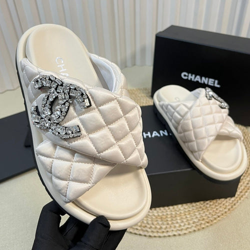 CHANEL Women's slippers with two crossed straps sheepskins white cream