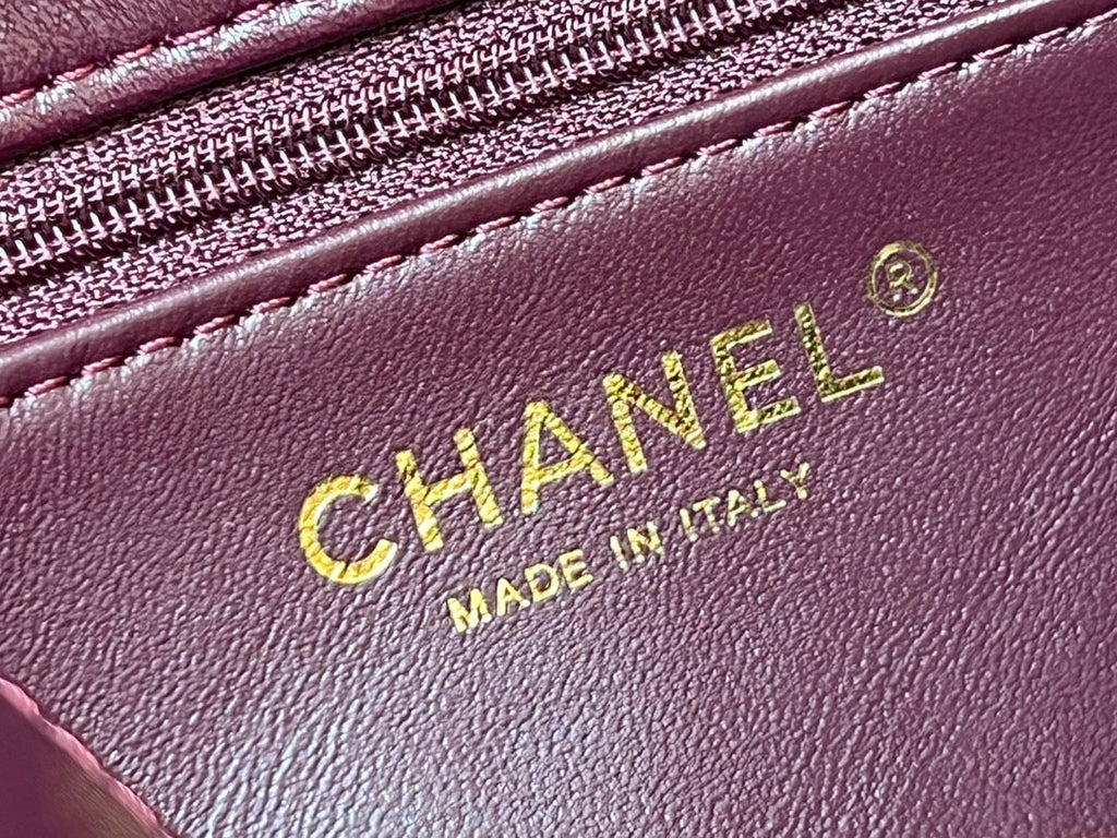 CHANEL TOP HANDLE 19 IN WINE RED LAMBSKIN GOLD HARDWARE