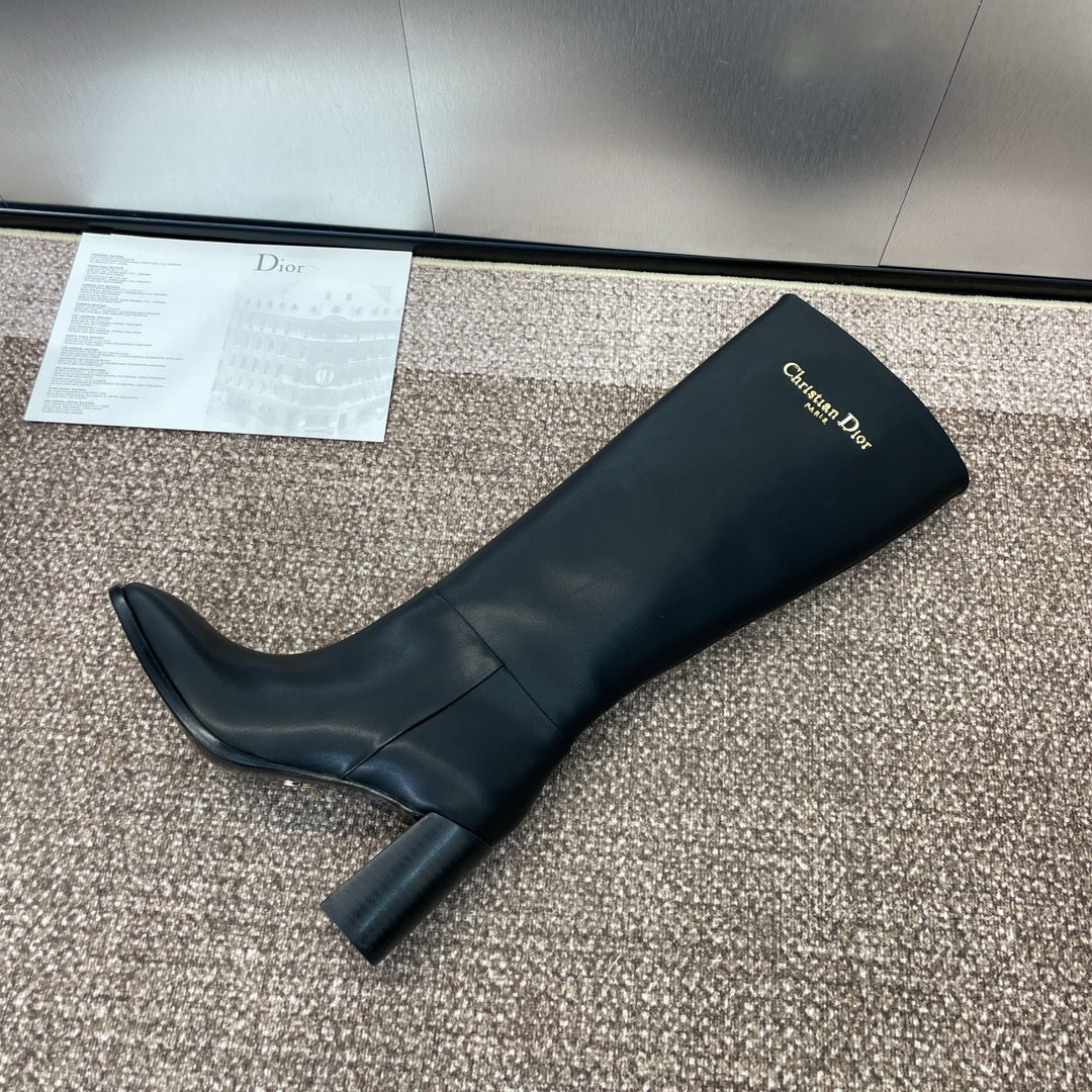 DIOR 25S D-TOWN HEELED BOOT 80MM IN BLACK SUPPLE CALFSKIN