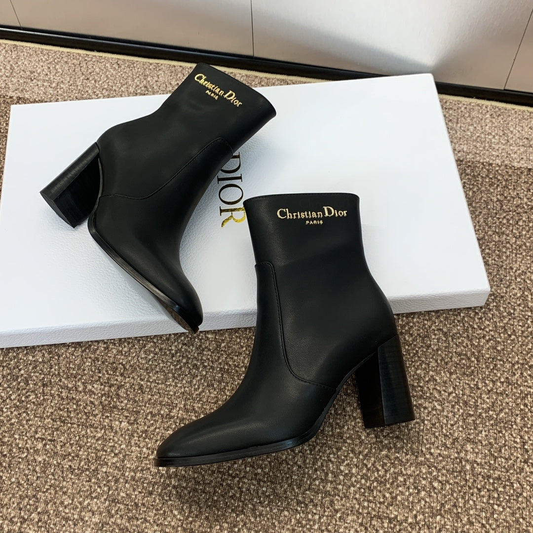 DIOR 25S D-TOWN HEELED ANKLE BOOT 80MM IN BLACK CALFSKIN