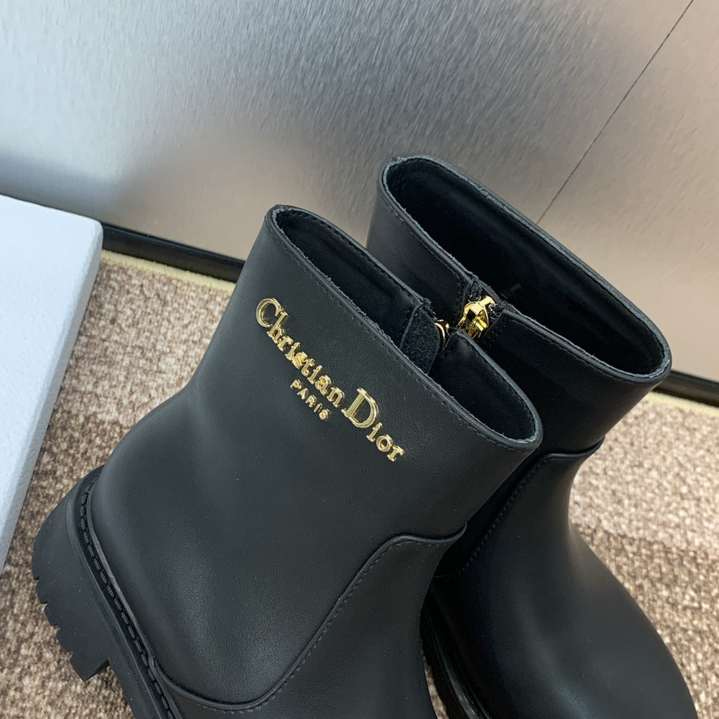 DIOR 25S D-TOWN ANKLE BOOT 25MM IN BLACK BRUSHED CALFSKIN