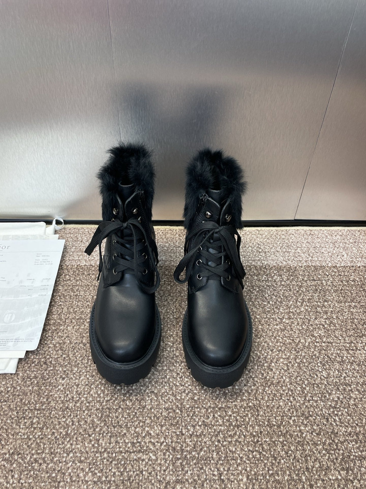 DIOR 25S D-MAJOR ANKLE BOOTS WICKER STYLE 35MM IN BLACK CALFSKIN AND FUR