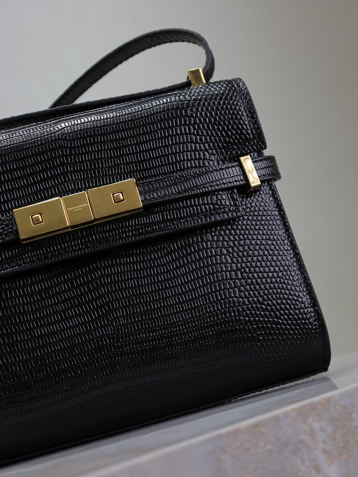 YSL 25S MINI MANHATTAN 19 IN BLACK SHINY CROCODILE CALFSKIN GOLD HARDWARE