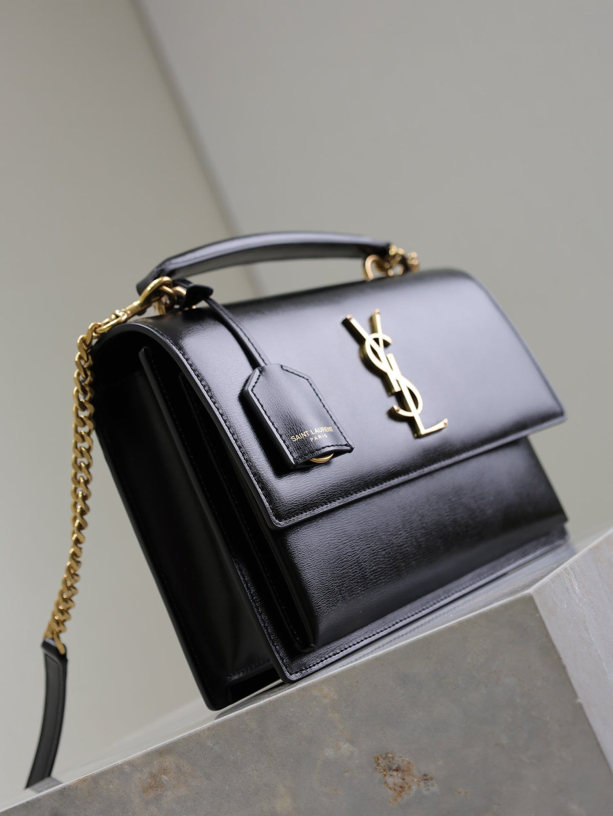 YSL 25S SUNSET MM 25 IN BLACK CALFSKIN GOLD HARDWRE