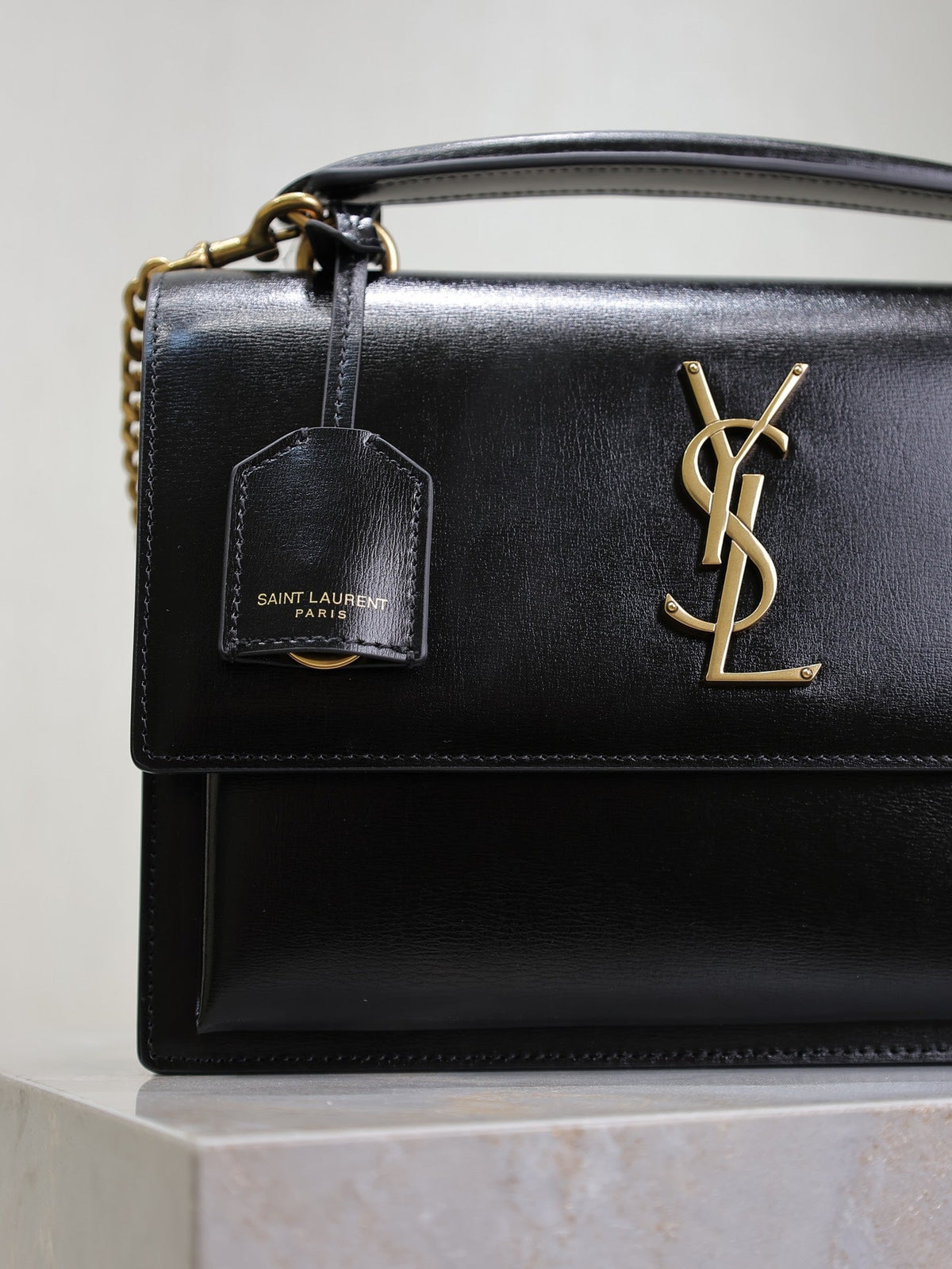 YSL 25S SUNSET MM 25 IN BLACK CALFSKIN GOLD HARDWRE
